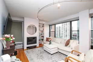 1540 N State Pkwy, Chicago, IL 60610 - Photo 3