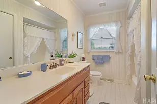 1347 Sleepy Hollow Rd, Glenview, IL 60025 - Photo 21