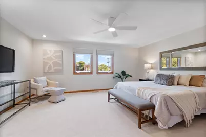 1889 Maple Avenue #W6, Evanston, IL 60201 - Photo 15