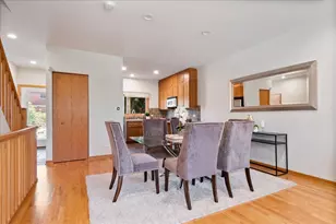 1889 Maple Ave, Evanston, IL 60201 - Photo 11