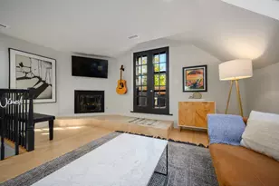 2008 W Roscoe St, Chicago, IL 60618 - Photo 5
