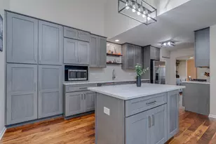 288 Oak Bluff Ct, Wauconda, IL 60084 - Photo 5