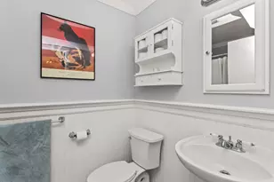 228 N Walnut Ln, Schaumburg, IL 60194 - Photo 23