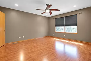 16612 Knottingwood Ave, Oak Forest, IL 60452 - Photo 9