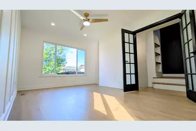 9527 S Parnell Avenue, Chicago, IL 60628 - Photo 9