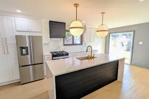 9527 S Parnell Ave, Chicago, IL 60628 - Photo 5
