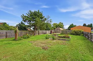 100 5th St, Sherrard, IL 61281 - Photo 3
