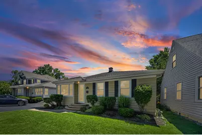 931 N Fernandez Avenue, Arlington Heights, IL 60004 - Photo 1