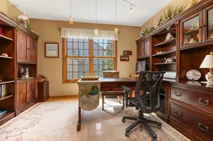 1490 Pheasant Trail Ct, Hoffman Estates, IL 60192 - Photo 7