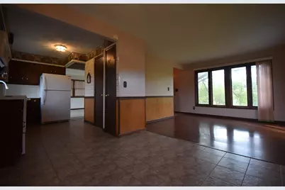 1607 Wheeler Road, Kirkland, IL 60146 - Photo 15