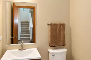 5 Flowerfield Ct, Lake in the Hills, IL 60156 - Photo 13