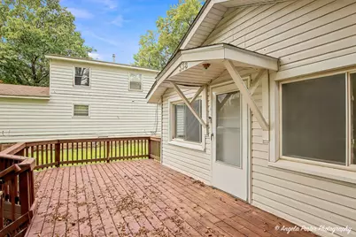 338 E Lakeview Avenue, Round Lake Beach, IL 60073 - Photo 3