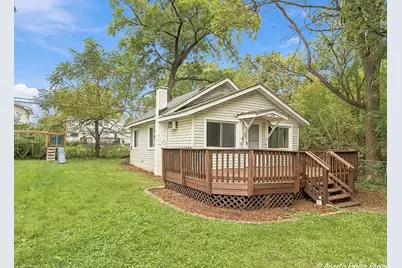 338 E Lakeview Avenue, Round Lake Beach, IL 60073 - Photo 1