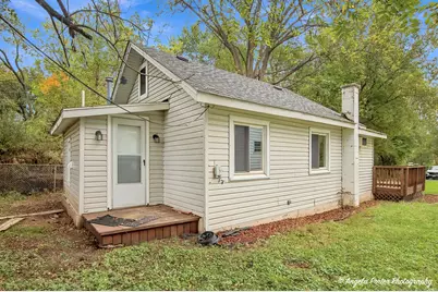 338 E Lakeview Avenue, Round Lake Beach, IL 60073 - Photo 19