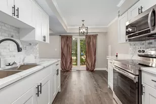 2212 Cardinal Ct, Schaumburg, IL 60194 - Photo 15