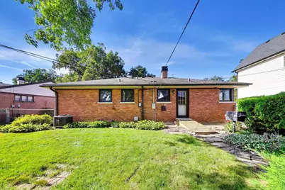 411 N Highview Avenue, Elmhurst, IL 60126 - Photo 25