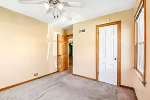 1923 N 74th Ave, Elmwood Park, IL 60707 - Photo 15