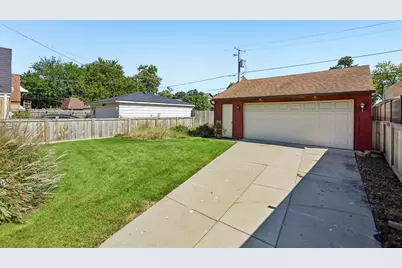 1923 N 74th Avenue, Elmwood Park, IL 60707 - Photo 23