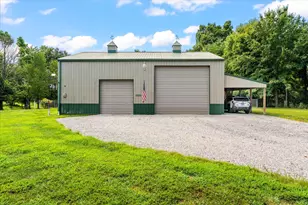 7202 River Rd, Iuka, IL 62849 - Photo 5