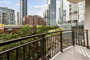 233 E 13th St, Chicago, IL 60605 - Photo 13