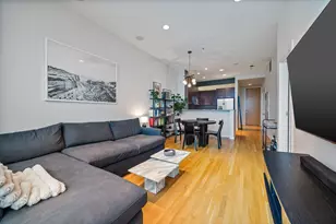 500 W Superior St, Chicago, IL 60654 - Photo 7