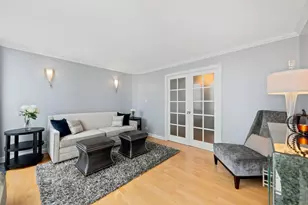 111 E Chestnut St, Chicago, IL 60611 - Photo 15