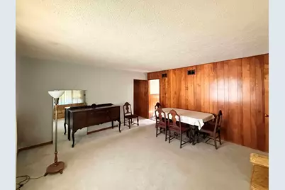1631 N 36th Avenue, Melrose Park, IL 60160 - Photo 9