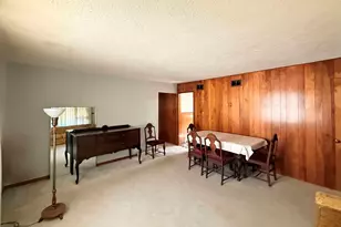 1631 N 36th Ave, Melrose Park, IL 60160 - Photo 9