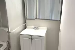 2000 Bayside Dr, Palatine, IL 60074 - Photo 11