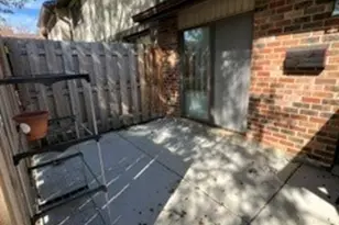7344 Country Creek Way, Downers Grove, IL 60516 - Photo 5