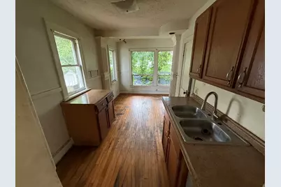 309 Adams Street, Rockford, IL 61107 - Photo 5