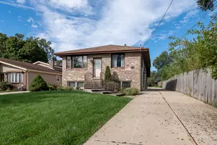 4 N 270 9th Ave, Addison, IL 60101 - Photo 1