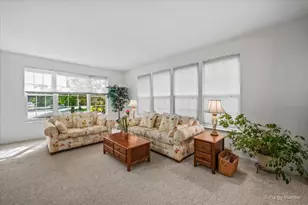 5722 Windsor Ct, Rolling Meadows, IL 60008 - Photo 5