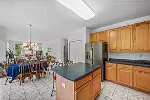 5722 Windsor Ct, Rolling Meadows, IL 60008 - Photo 11
