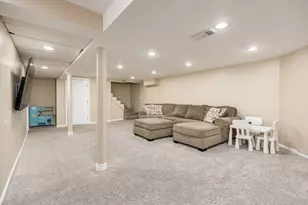 129 Branchwood Dr, Schaumburg, IL 60193 - Photo 27