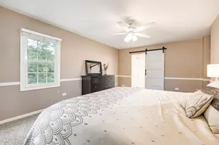 129 Branchwood Dr, Schaumburg, IL 60193 - Photo 17