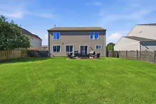 706 Silver Fox Dr, Joliet, IL 60431 - Photo 25