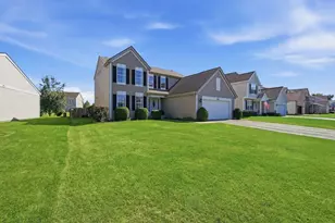 706 Silver Fox Dr, Joliet, IL 60431 - Photo 3