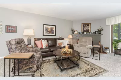 11 Brandywine Court #11, Bloomington, IL 61704 - Photo 7