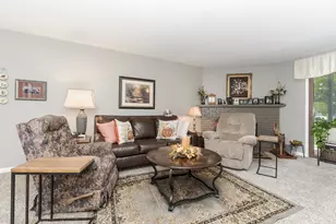 11 Brandywine Ct, Bloomington, IL 61704 - Photo 7