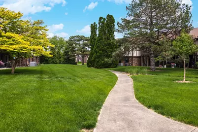 11 Brandywine Court #11, Bloomington, IL 61704 - Photo 35