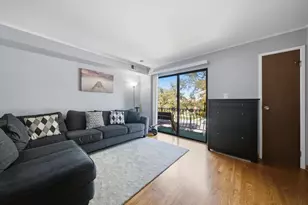 6549 W 64th Pl, Chicago, IL 60638 - Photo 3
