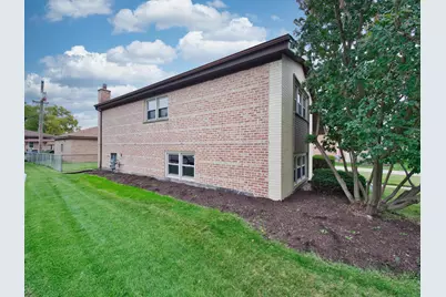 10107 Lawrence Court, Oak Lawn, IL 60453 - Photo 45