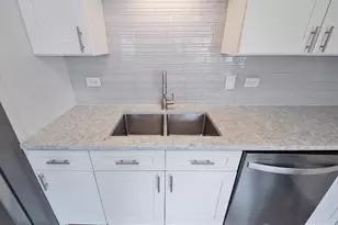 10107 Lawrence Ct, Oak Lawn, IL 60453 - Photo 11