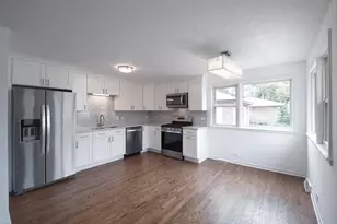 10107 Lawrence Ct, Oak Lawn, IL 60453 - Photo 7