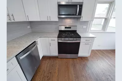10107 Lawrence Court, Oak Lawn, IL 60453 - Photo 13