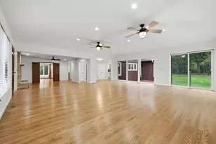 4 Auburn Ln, Barrington Hills, IL 60010 - Photo 13