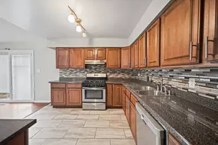4121 Indian Hill Dr, Country Club Hills, IL 60478 - Photo 11
