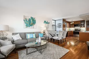 253 E Delaware Pl, Chicago, IL 60611 - Photo 11
