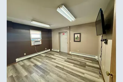 320 E Washington Street, Oswego, IL 60543 - Photo 5